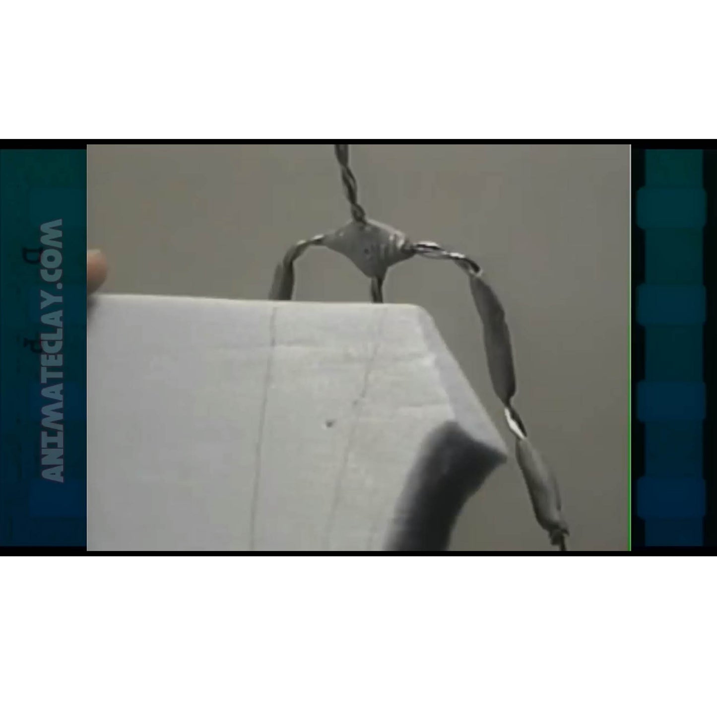 Marc shows different techniques to make your puppet light weight.
