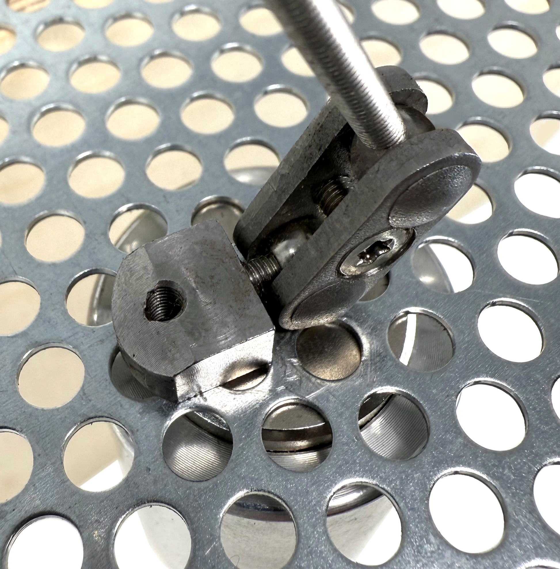 Professional-Magnet in use...